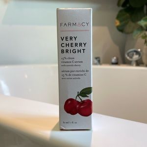 Farmacy very cherry bright facial serum